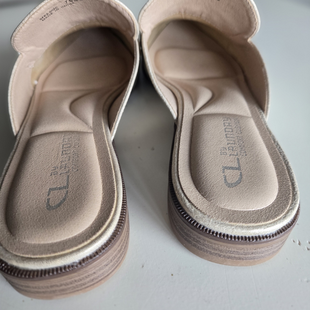 CL by Laundry Silver Mules - Picture 9 of 12